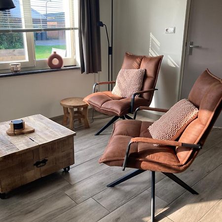 Bungalow Op Bedrijf Met Melkkoeien De Cocksdorp  Eksteriør bilde